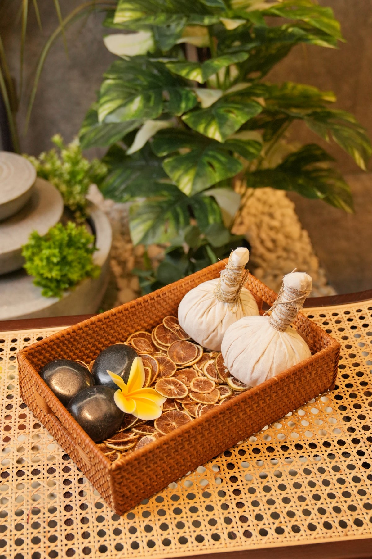 Signature Herbal Ball Hertiage Massage